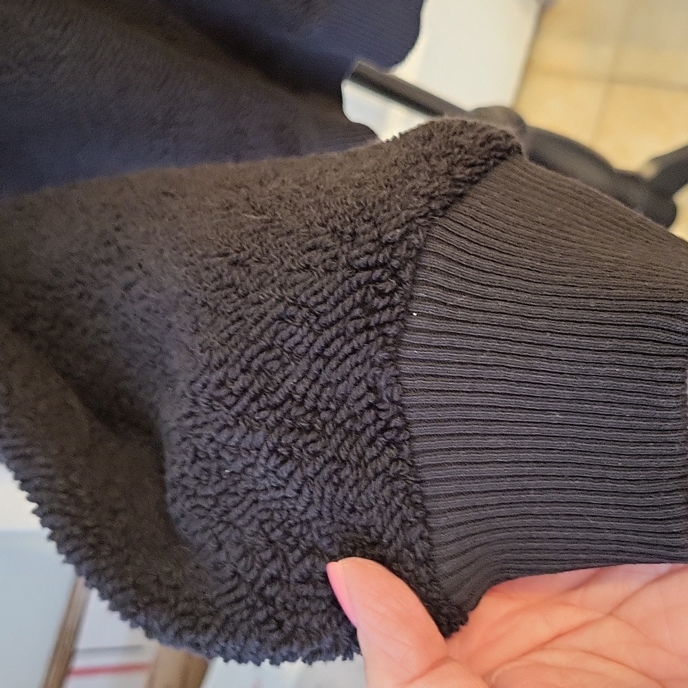 Groceries Apparel 100% Organic Cotton V-neck Sweater - Picture 3 of 9